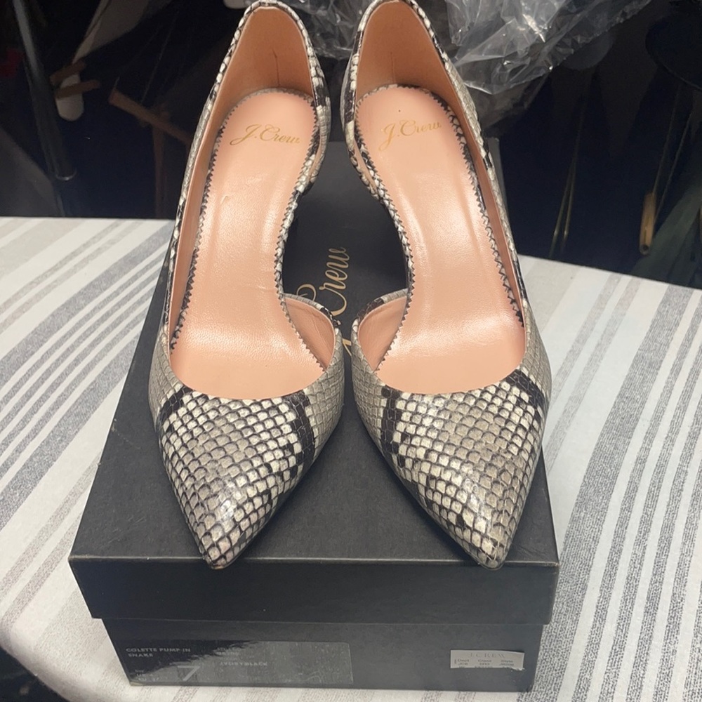 J Crew Colette snake 7 pump